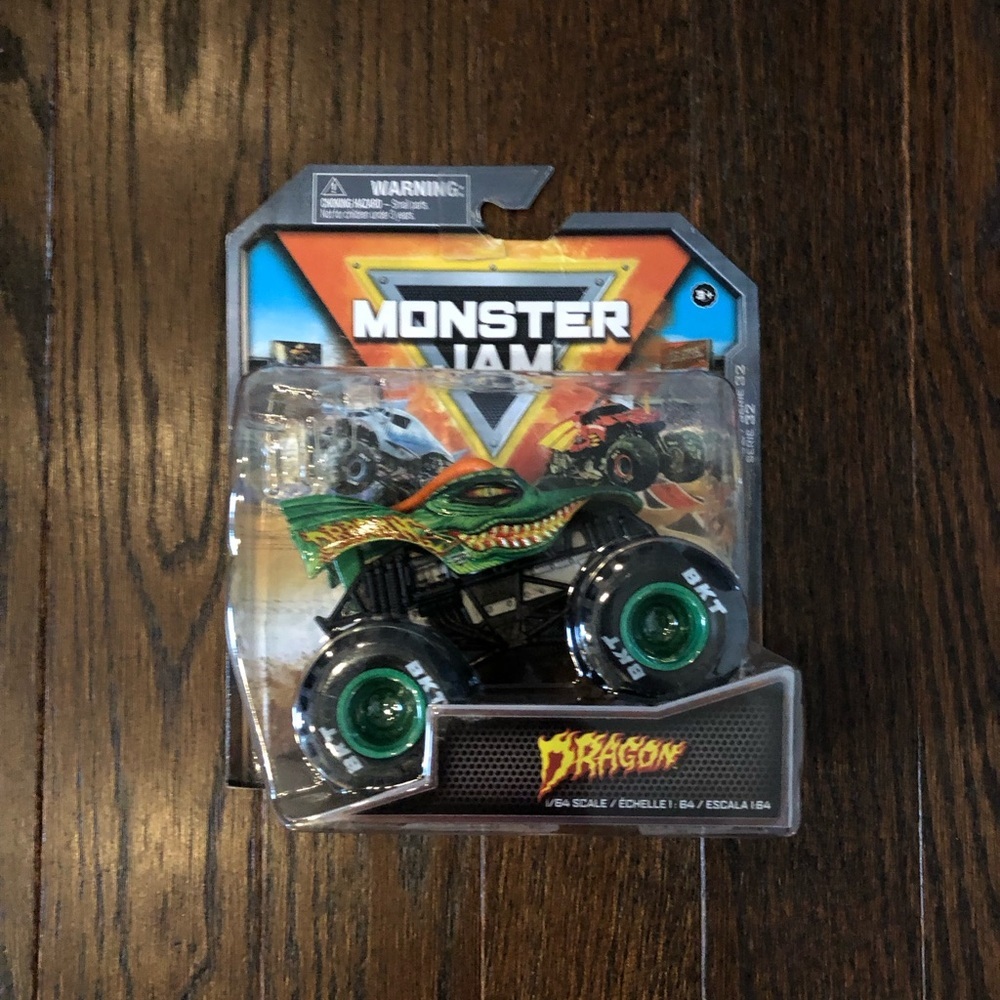 *NEW* Monster Jam Monster Trucks - Dragon - Series 32 - Scale 1:64 Diecast